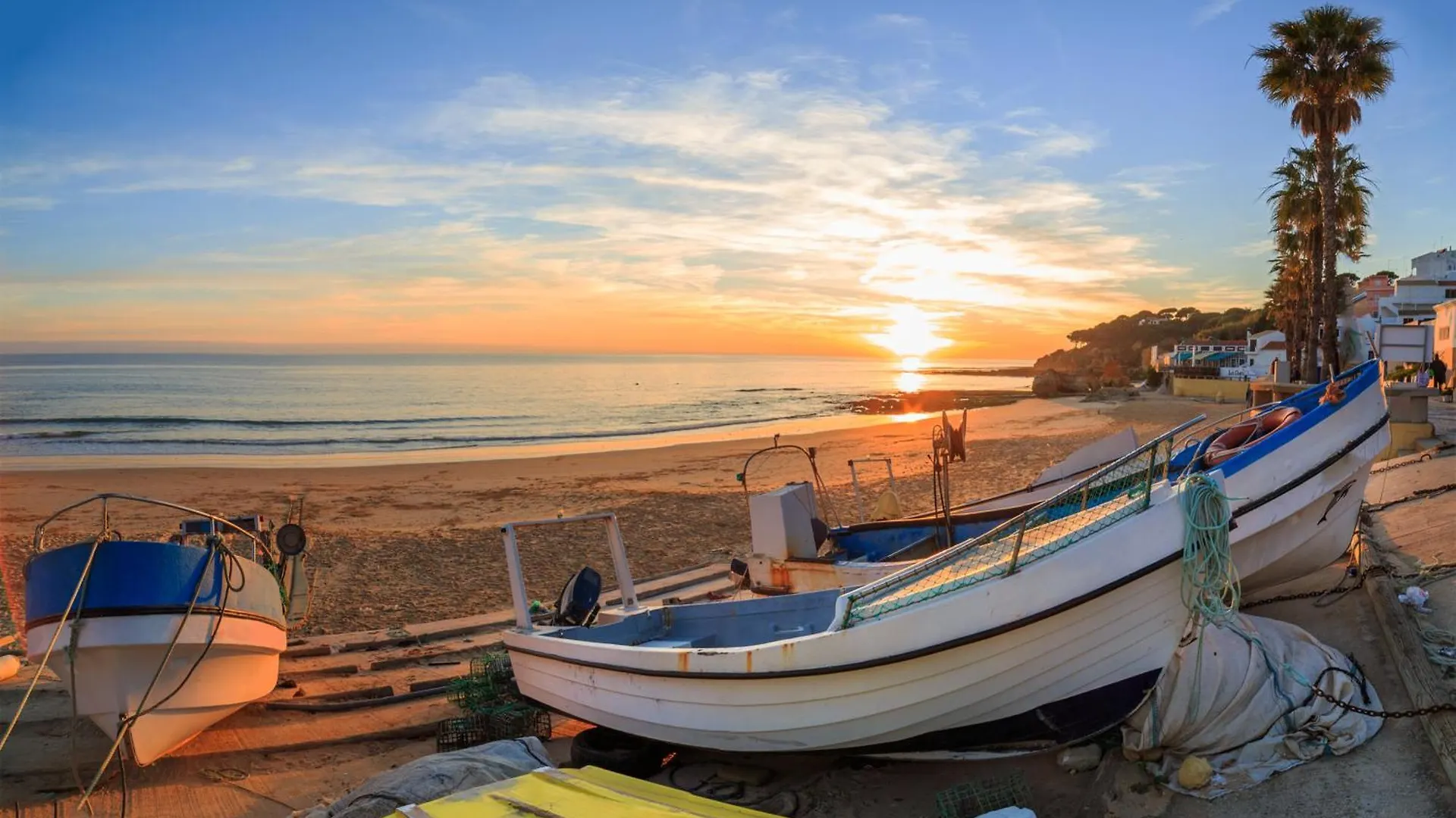 Paraiso Dos Passaros Budens 0*,  Portugal